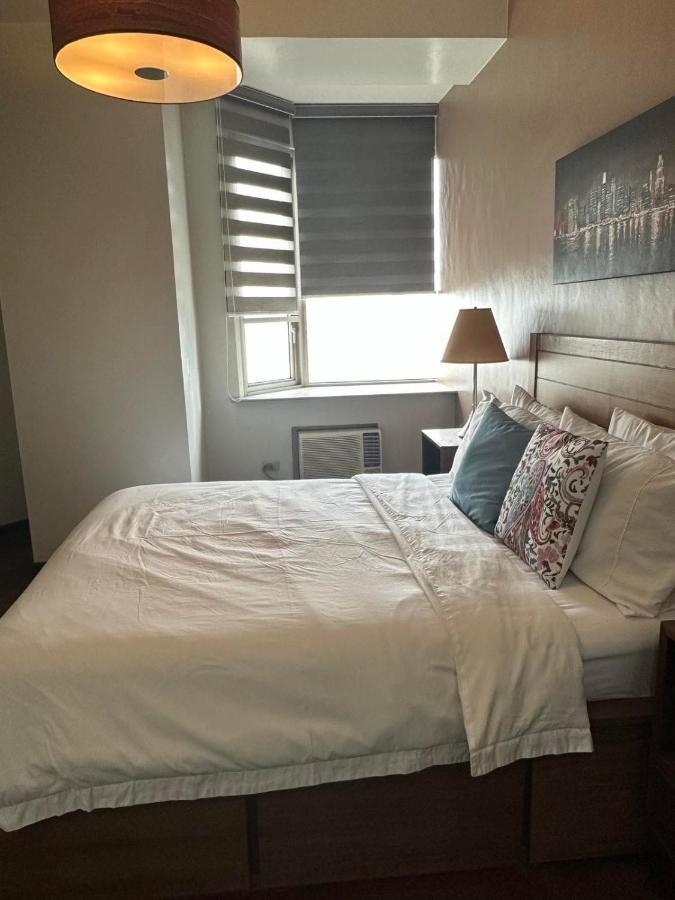 Suites De Marina Manila With Netflix Extérieur photo